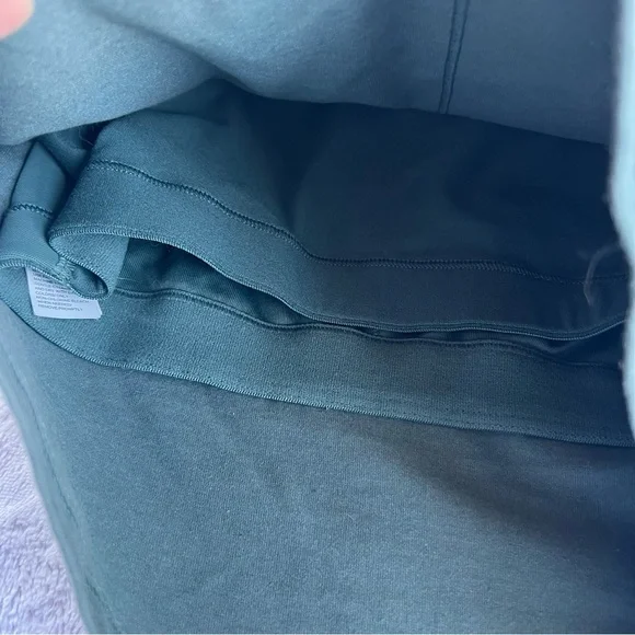 Old Navy Active Powerchill Light Support Go Dry Green Crop Tank Top - Size Small - Picture 5 of 5